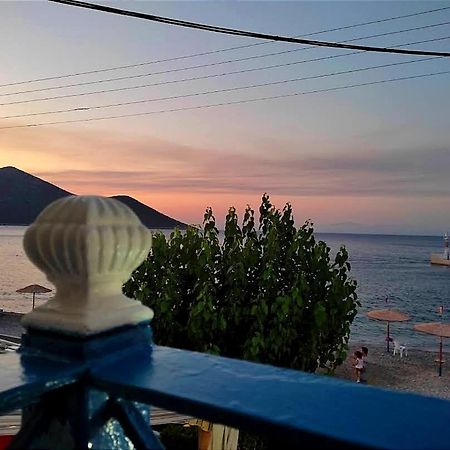 Oceanis Hotel Tirós エクステリア 写真
