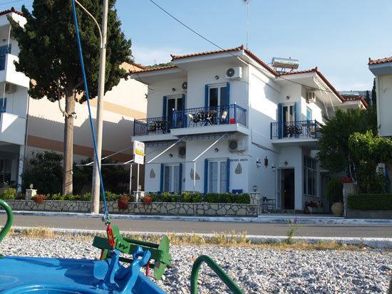 Oceanis Hotel Tirós エクステリア 写真