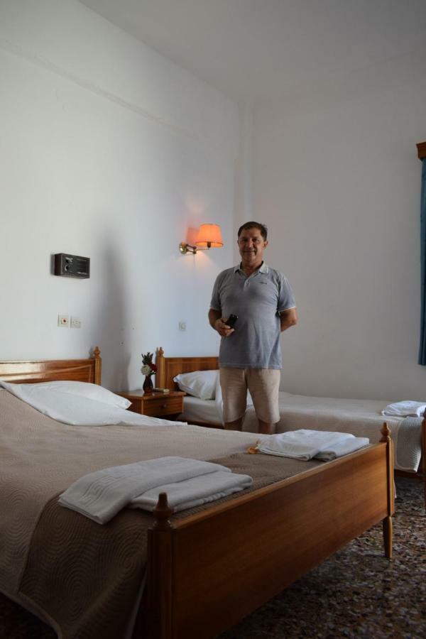 Oceanis Hotel Tirós エクステリア 写真