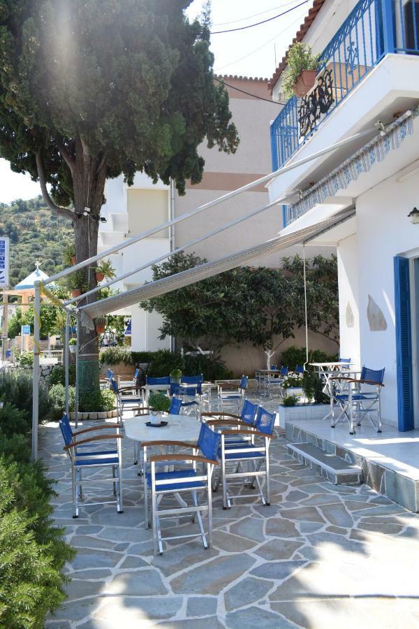 Oceanis Hotel Tirós エクステリア 写真