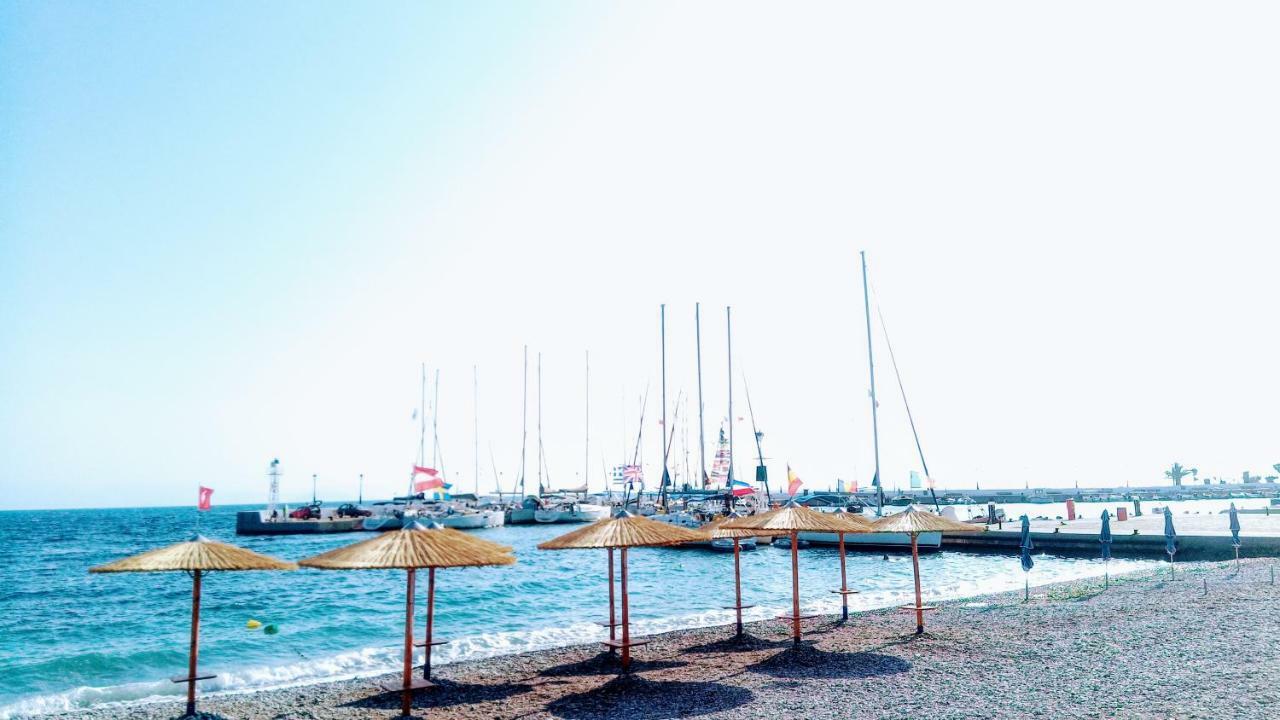 Oceanis Hotel Tirós エクステリア 写真